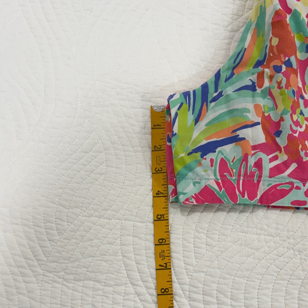 Lilly Pulitzer, The Callahan Short. Vibrant & Floral - Picture 9 of 9